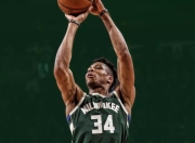 星空竞猜-Uzi巅峰对决，字母哥与40激战拜仁分钟，战术调整胜负难料！的简单介绍