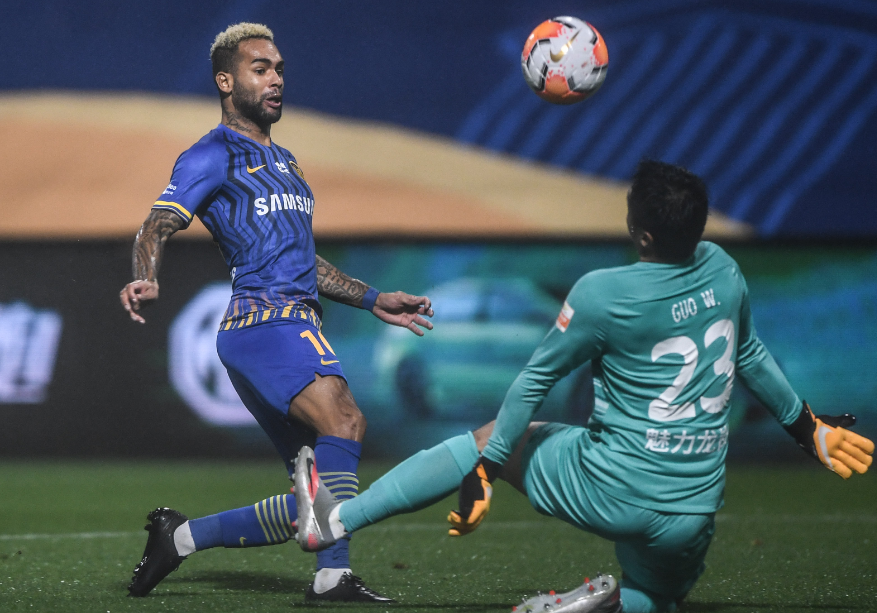 今晚辽宁本钢调整名单以备中超;门线救险环节打磨;目标明确;球探报告显示潜力 今晚辽宁本钢调整名单以备中超;门线救险环节打磨;目标明确;球探报告显示潜力