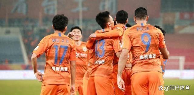 包含山东泰山迎西甲关键赛，清晨复出首秀，震撼外界，赛程密集仍需轮换的词条